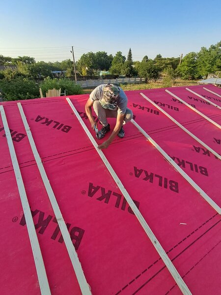 Firma specializata.  Executam sau modificam  orice tip de Acoperisuri.